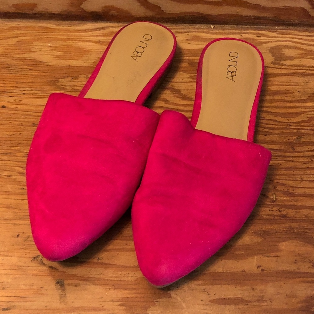 Abound Fuchsia Suede Mules